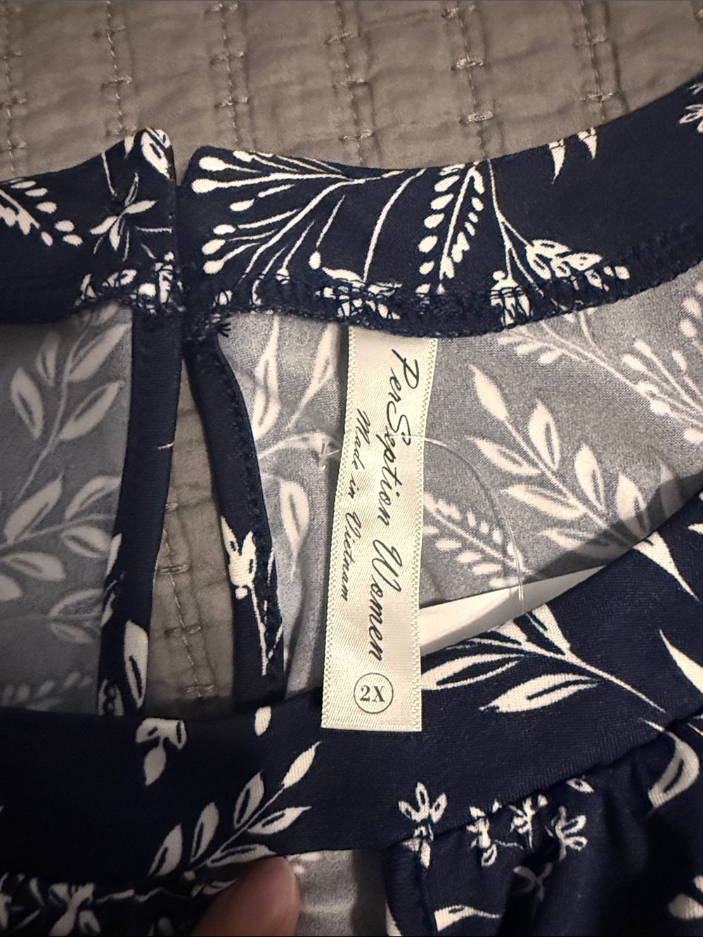 2X Floral Top - Picture 5 of 5
